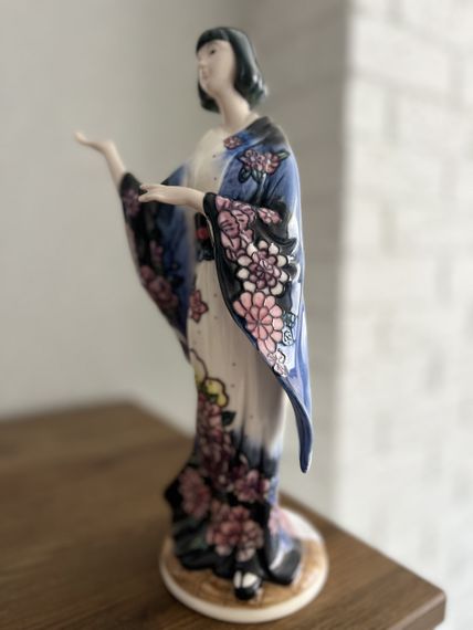 Порцелянова художня статуетка Geisha: Кіото Шовк, 31 см | Зображення 9