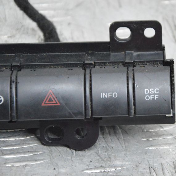 Блок кнопок Mazda 5 CR 2005-2010 Кнопка аварійки Мазда 5 75D569 75D5691 | Зображення 2