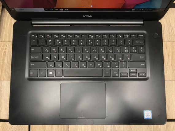 Ноутбук Б-класс Dell Vostro 5581 / 15.6" (1920x1080) IPS / Intel Core i5-8265U (4 (8) ядра по 1.6 - 3.9 GHz) / 8 GB DDR4 / 256 GB SSD M.2 / Intel UHD Graphics 620 / WebCam / HDMI / Windows 10 б/у | Зображення 3