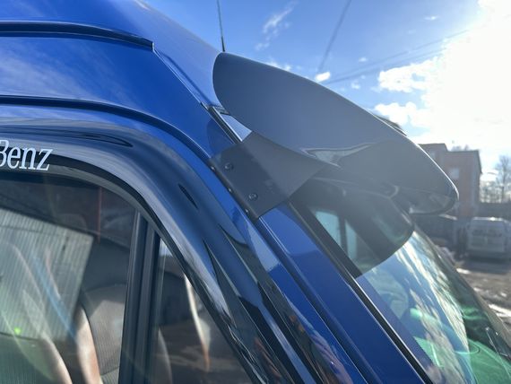 Козырек на лобовое стекло (черный глянец, 5мм) для Volkswagen LT 1998-2024 гг | Зображення 4