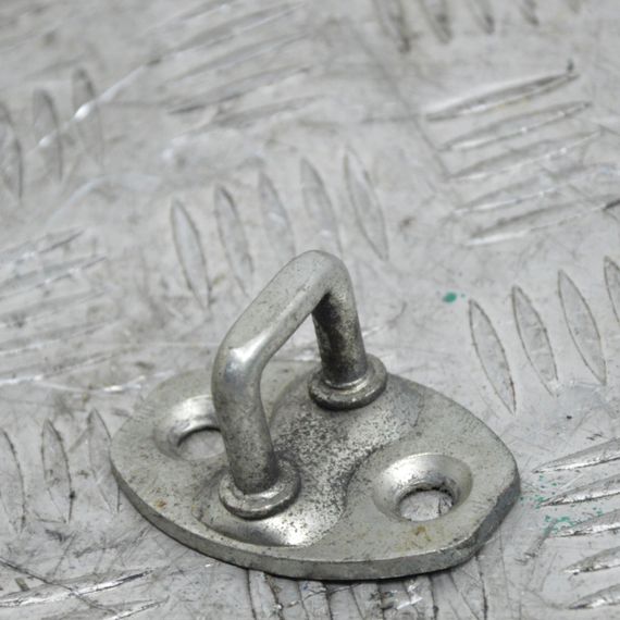 Скоба замка бічних дверей Mercedes-Benz Vito W639 2003-2014 Відповідна частина зсувних дверей Мерседес A0007200204 | Зображення 1