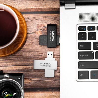 USB флеш накопитель ADATA 64GB UC310 Black USB 3.0 (UC310-64G-RBK) | Зображення 6