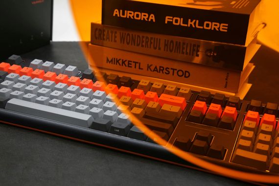 Клавіатура механічна Varmilo Lure VBM108 Bot: Lie 108Key A01A003A9A4A01A005 | Зображення 4