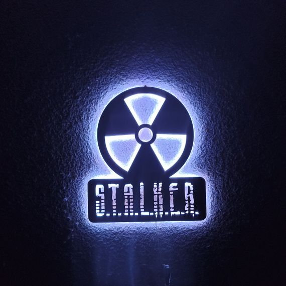 Панно декоративне картина на стіну Сталкер LED підсвітка 16 кольорів пульт 350х400 acr-p000200 | Зображення 1