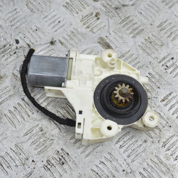 Моторчик склопідйомника передній правий Ford Focus II 2004-2011 Мотор скла правих дверей Форд 4M5T14553 | Зображення 1