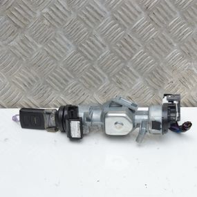 Замок запалювання з ключем Mazda 5 2005-2010 Замок запалювання + ключ Мазда 5 C23666938B X1T26471A