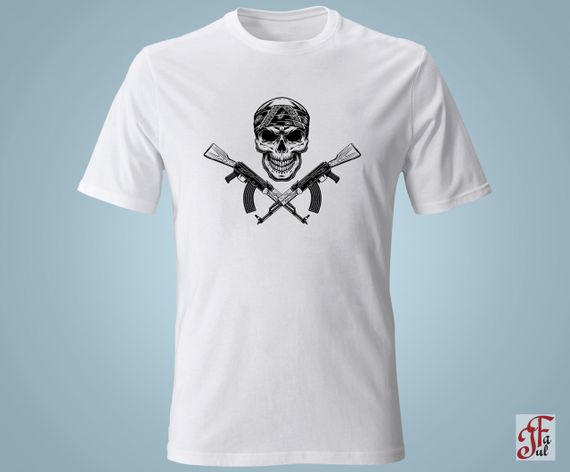 Футболка с принтом   Череп в бандане с автоматами. M