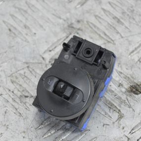 Блок керування дзеркалами Hyundai Terracan Sonata 2001-2007 Панель кнопки дзеркал Хюндай Терракан 601W03350