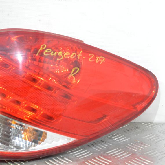 Ліхтар задній правий LED Peugeot 207 2009-2015 рестайлінг Фара стоп задня права Пежо 207 11B863 | Зображення 2