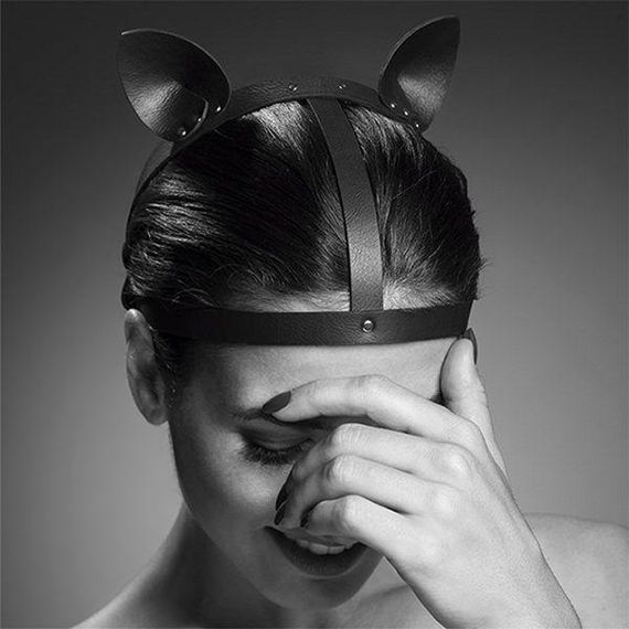 Маска кішечки Bijoux Indiscrets MAZE - Cat Ears Headpiece Black, екошкіра | Зображення 2