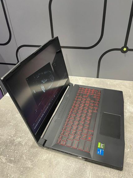 Ігровий ноутбук MSI Katana GF66 11UE-883NEU / 15.6" (1920x1080) IPS / Intel Core i5-11400H (6 (12) ядер по 2.2 - 4.5 GHz) / 16 GB DDR4 / 512 GB SSD / nVidia GeForce RTX 3060, 6 GB GDDR6, 192-bit / WebCam б/в | Зображення 4