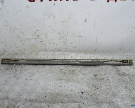 Накладка передніх дверей нижня ліва Audi A2 8Z 1999-2005 Молдинг передніх лівих дверей Ауді а2 8з 8Z0854939 | Зображення 3