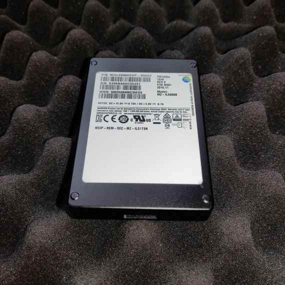 Твердотільний накопичувач SSD Samsung PM1635a / 2.5" / 800 GB / SAS 12G / 3 DWPD б/в | Зображення 6