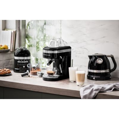 Электрочайник KitchenAid 5KEK1522EOB | Зображення 3