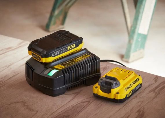 Гайковерт ударний акумуляторний Stanley Fatmax з АКБ та ЗП SFMCF820D2K | Зображення 1