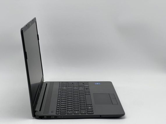 Ультрабук Б-класс HP 250 G8 / 15.6" (1920x1080) IPS / Intel Core i5-1135G7 (4 (8) ядра по 2.4 - 4.2 GHz) / 16 GB DDR4 / 240 GB SSD / Intel Iris Xe Graphics / WebCam б/у + Подарок  Беспроводная мышь HOCO GM28 | Зображення 2