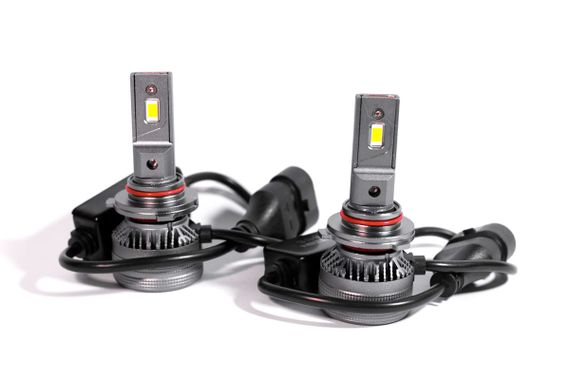 Комплект светодиодных ламп TBS Design T8 PRO HB3 12-24V 110W P20d 11000lm 6000K