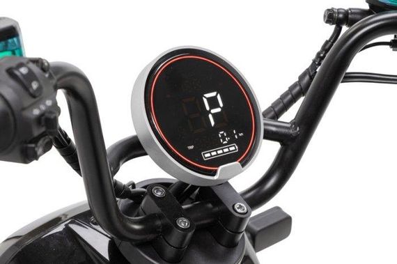 Электроскутер Crosser CR-4 PRO 1200W, LiFePO4 76.8V 30Ah, до 25 км/ч, дисковые тормоза, бескамерные шины Черный | Зображення 8