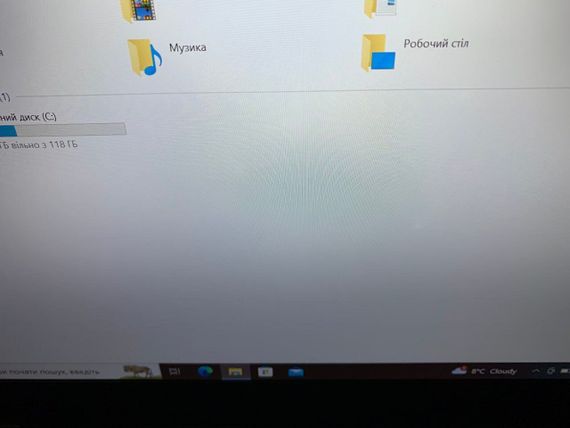 Ультрабук Б-класс Lenovo ThinkPad T470 / 14" (1920x1080) IPS / Intel Core i5-6300U (2 (4) ядра 2.4 - 3.0 GHz) / 8 GB DDR4 / 128 GB SSD / Intel HD Graphics 520 / WebCam / Fingerprint б/у | Зображення 3