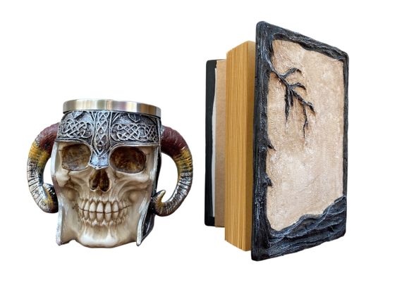 Подарунковий набір Кухоль 3D Рогатий Череп і Блокнот 3D «Тінь Ворона» | Зображення 1
