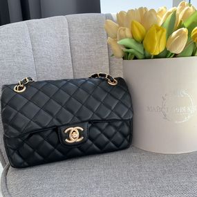 Жіноча сумка Chanel чорна 25*16*9