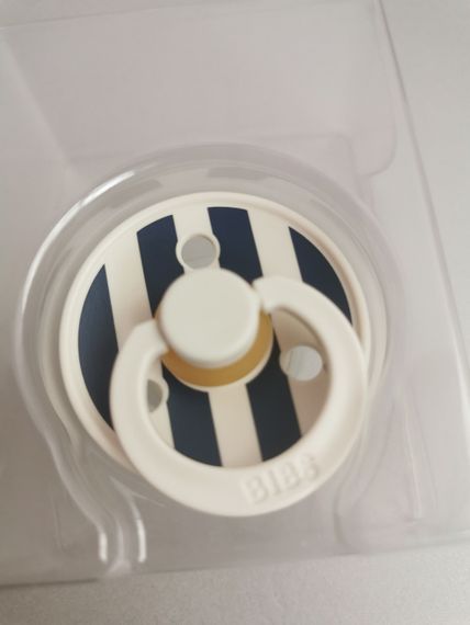 Соска пустушка Bibs Studio Colour 0-6 міс block-Ivory/Steel blue | Зображення 1