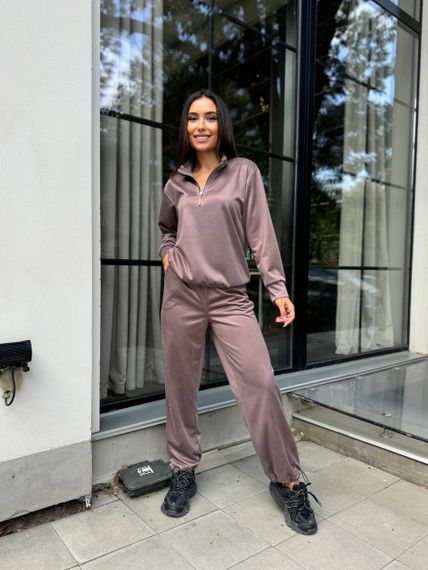Женский спортивный костюм весна-осень свитшот и джоггеры NB24049 цвет мокко, размер 46/48