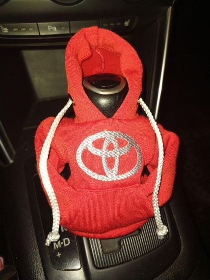 Чохол кофта Худі аксесуар на КПП  Car Hoodie тойота toyota червоний подарунок автомобілісту 10070