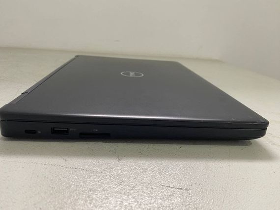 Ноутбук Dell Latitude 5480 / 14" (1920x1080) IPS / Intel Core i5-7300U (2 (4) ядра по 2.6 - 3.5 GHz) / 8 GB DDR4 / 128 GB SSD / Intel HD Graphic 620 / WebCam б/в | Зображення 2
