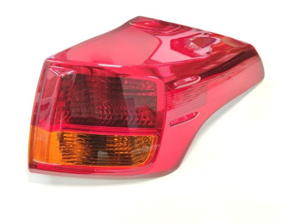 Фонарь задний Toyota RAV4 2013 - 2015 правый, внешний 8156142170 FP 7040 F2-E