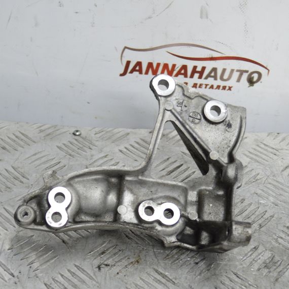 Кронштейн кріплення генератора 1.6 TDCI Ford Focus II Fiesta C-Max Форд Фокус Фієста Ц-Макс 9653249480 | Зображення 1