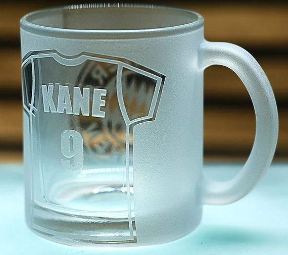 Скляна чашка для чаю та кави 320 мл з  гравіюванням лого футбольного клуба ФК Баварія Кейн 9 | Зображення 4