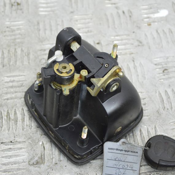 Ручка кришки багажника Seat Cordoba Ibiza II 1999-2002 Емблема замок Сеат Кордоба Ібіца 6K0827565K | Зображення 1