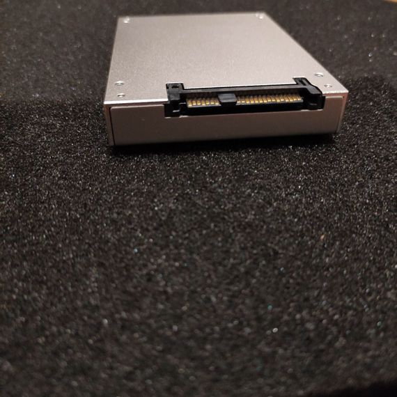Твердотельный накопитель SSD Hewlett Packard Enterprise DOPM3840S5xnNMRI / 2.5" / 3840 GB / SAS / eMLC б/у | Зображення 3