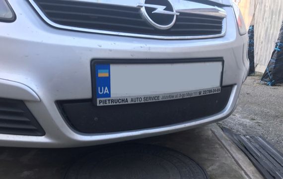 Зимова накладка на решітку (2005-2008) Глянцева для Opel Zafira B рр