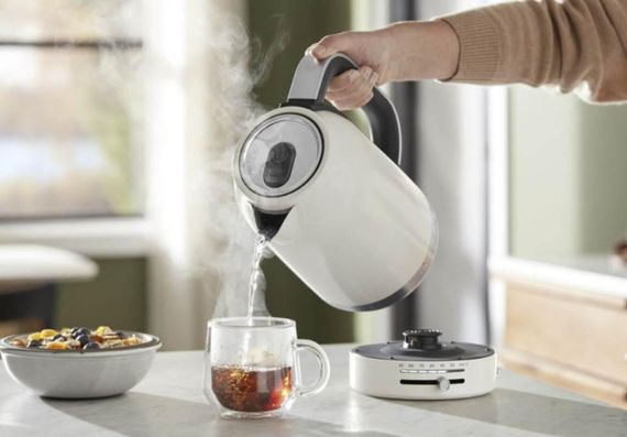 Електрочайник KitchenAid 5KEK1701EPL 1,7 л білий фарфоровий | Зображення 1