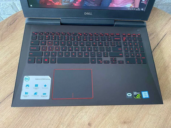 Ноутбук Dell Inspiron 7567 15.6"FHD/IPS/i5 7300HQ/16/SSD256+HDD1Tb/GTX1050-4Gb | Зображення 2