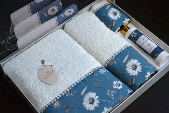 Подарунковий набір рушників La Maison, 3 шт. з ароматом Elanor | Зображення 3