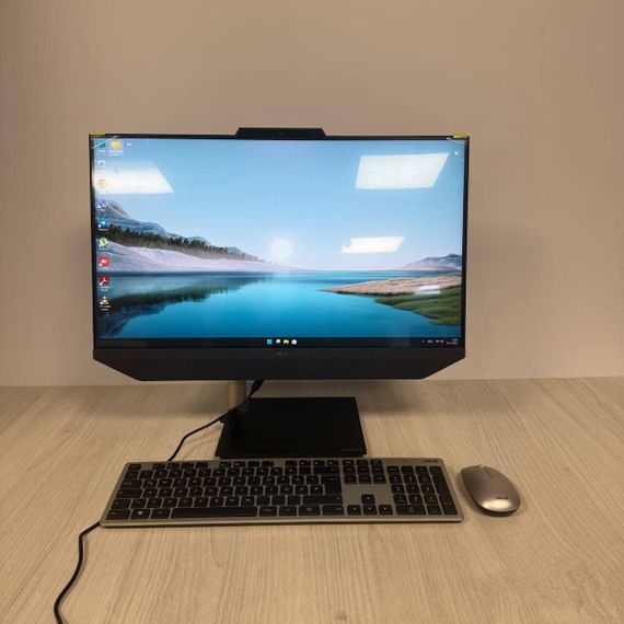 Моноблок Asus Zen AiO F5401WUA / 23.8" (1920x1080) IPS / AMD Ryzen 5 5500U (6 (12) ядер по 2.1 - 4.0 GHz) / 16 GB DDR4 / 512 GB SSD / AMD Radeon RX Vega 7 / WebCam б/у | Зображення 1