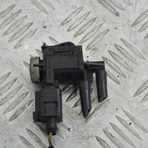 Клапан управління EGR Seat Cordoba Ibiza Leon Клапан рециркуляції відпрацьованих газів Сеат Кордоба Ібіза 1K0906283A | Зображення 1