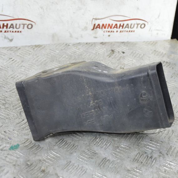 Повітропровід гальмівного механізму правий BMW E60 E61 2003-2010 Гальмівний повітропровід БМВ е60 51117033704