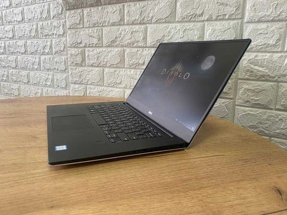 Ноутбук Dell XPS 9560 15.6" FHD IPS i7 7700HQ 8Gb/SSD512Gb/ GTX1050-4Gb | Зображення 1