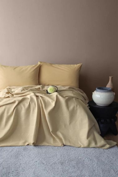 Постельное белье с пледом Issimo Summerpunch 220 х 240 см Beige