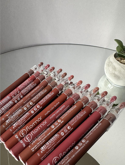 Набір матових олівців для губ помада-олівець Flormar Matte Color Lipstick | Зображення 1