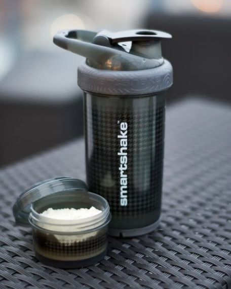 Шейкер спортивний SmartShake Revive 25oz/750 мл Black (13075001) | Зображення 1