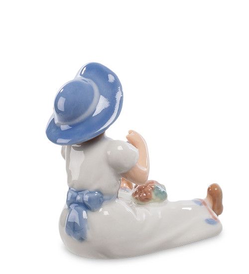 Декоративная статуэтка Девочка с цветами 5см | Зображення 1