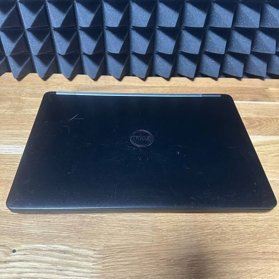 Ноутбук Б-класс Dell Latitude E5470 / 14" (1920x1080) IPS / Intel Core i5-6300U (2 (4) ядра по 2.4 - 3.0 GHz) / 8 GB DDR4 / 128 GB SSD / Intel HD Graphics 520 / WebCam б/у | Зображення 6