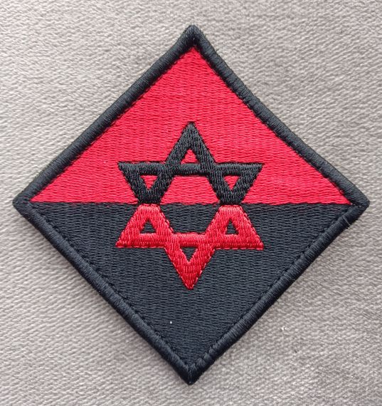 Шеврон Зірка Данах (чорно-червоний)