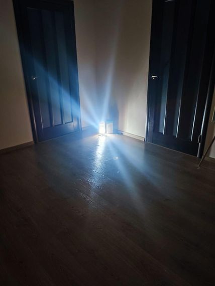 Акумуляторний потужний ліхтар лампа з зарядкою від розетки 220 у ліхтарик з функцією Power Bank 4800 mah | Зображення 8