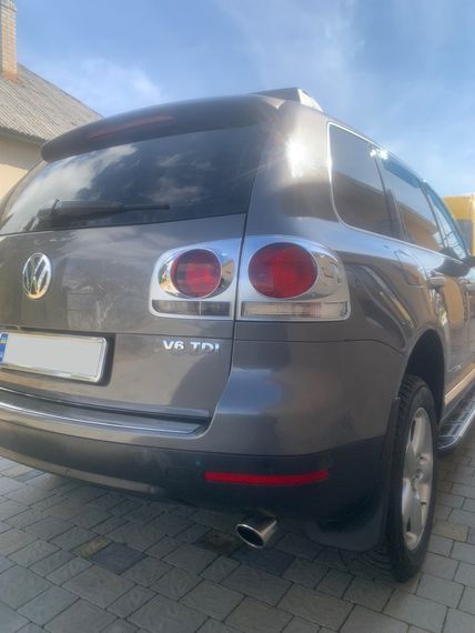 Накладки задні ліхтарі 2008-2011 (2 шт., пласт) для Volkswagen Touareg рр | Зображення 3